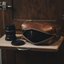 Load image into Gallery viewer, Brown Large Leather Dopp Kit
