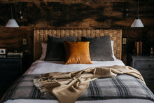 Load image into Gallery viewer, Merino Lambswool &amp; Cashmere Throw Blanket Honey
