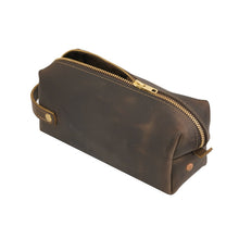 Load image into Gallery viewer, Brown Medium Leather Dopp Kit
